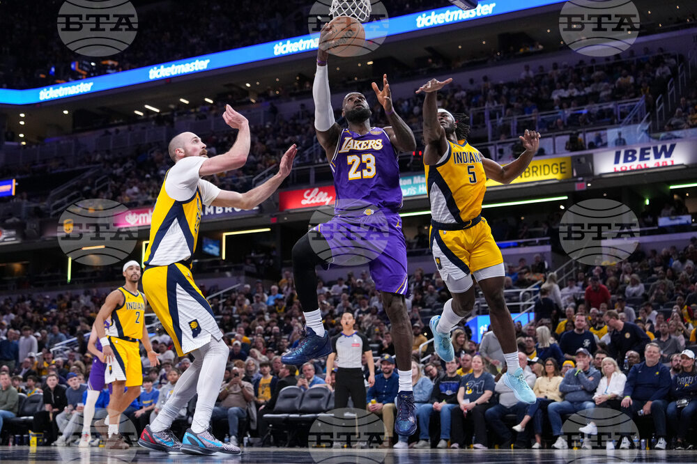 Lakers Pacers Basketball
