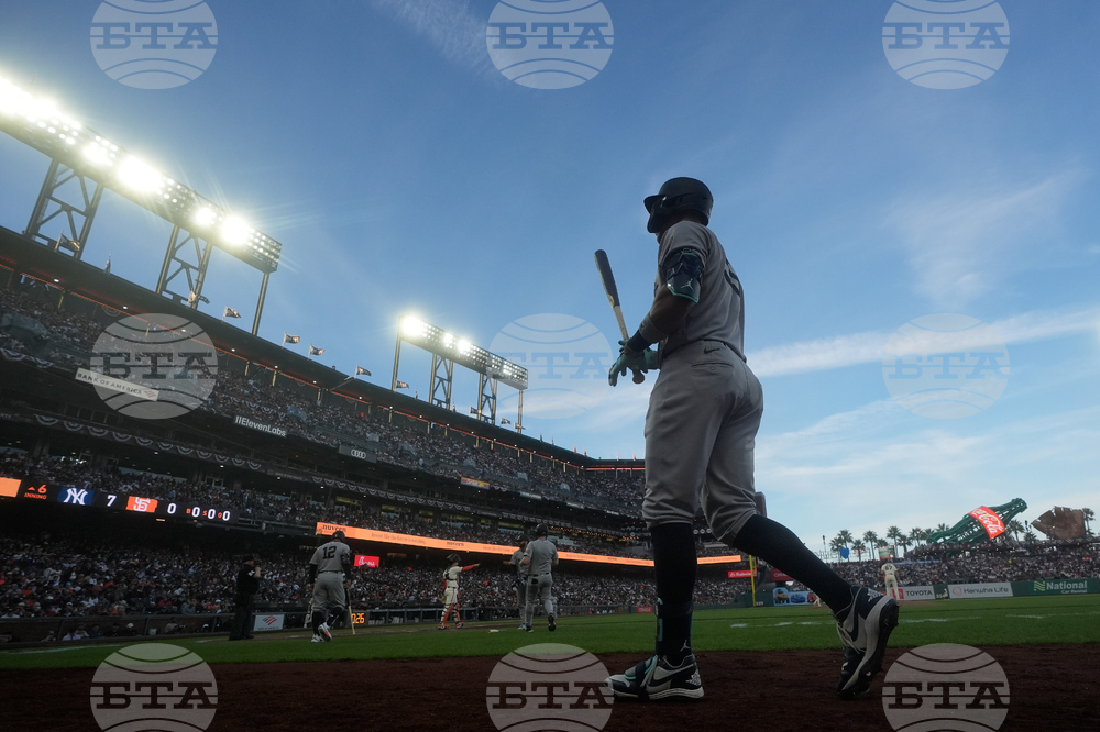 Yankees Giants Baseball