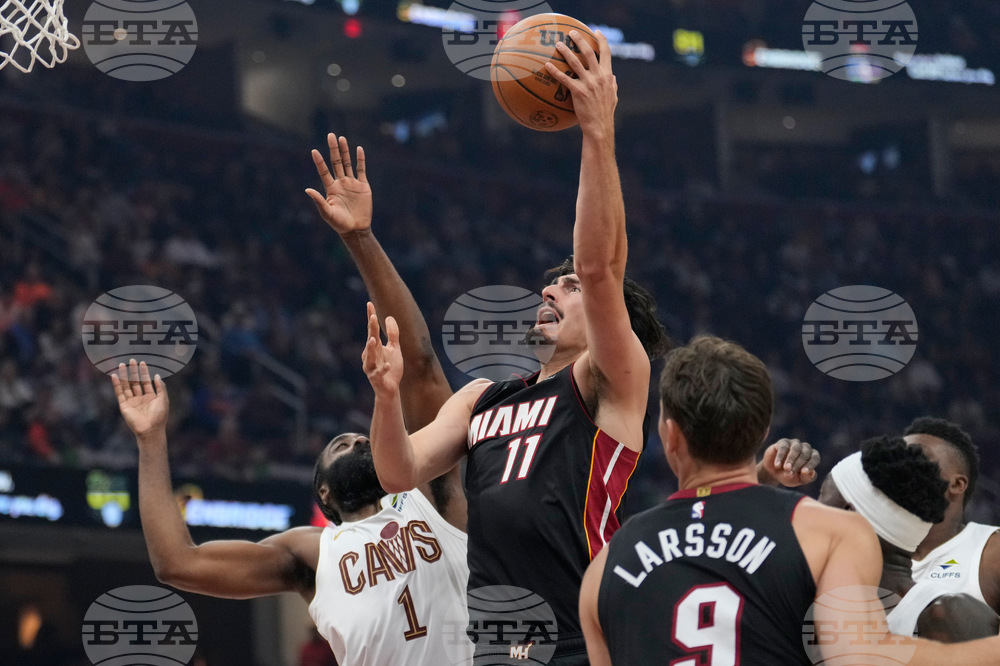 Heat Cavaliers Basketball