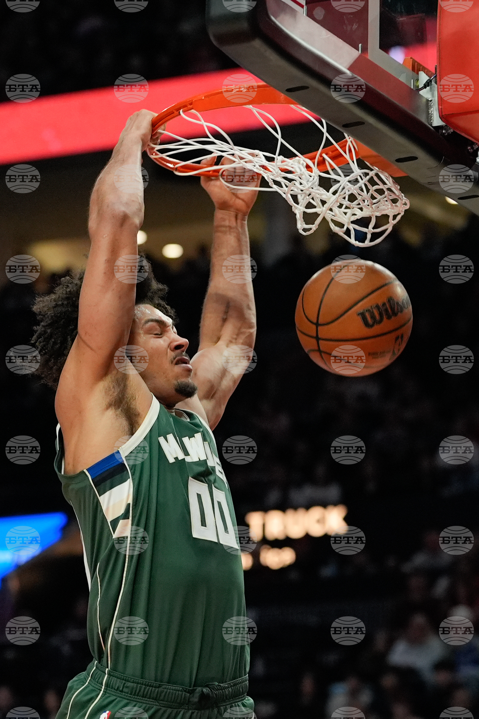 Bucks Trail Blazers Basketball