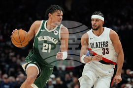 Bucks Trail Blazers Basketball