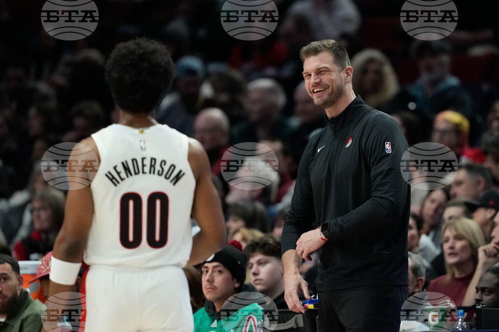 Bucks Trail Blazers Basketball