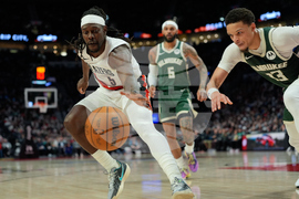 Bucks Trail Blazers Basketball