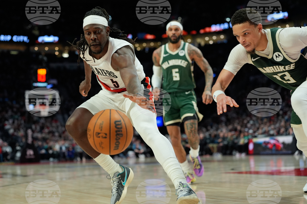 Bucks Trail Blazers Basketball