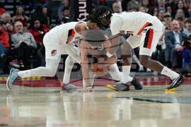 Bucks Trail Blazers Basketball