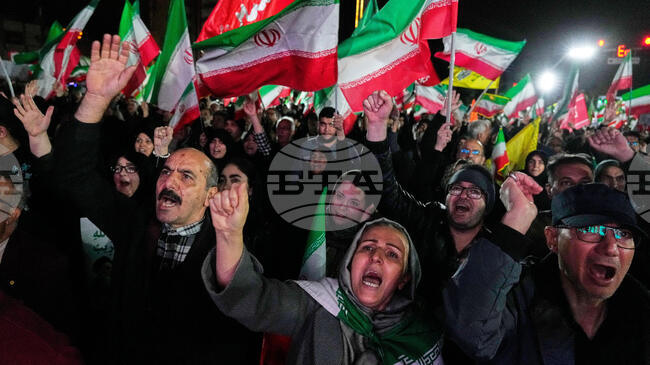 Иран каза, че американските атаки на фона на призиви за преговори са "недопустими" и все още преценява дали да отговори на предложението на САЩ