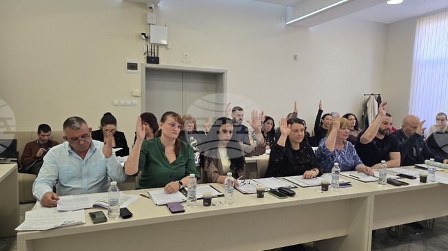 Общинският съвет в Долни Дъбник прие отчета за дейността на институцията за първите шест месеца на годината