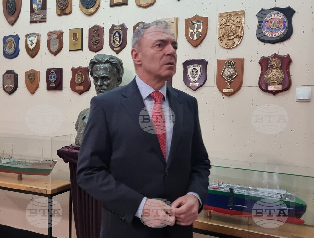 Варна - Военноморско училище - министър Игнатов