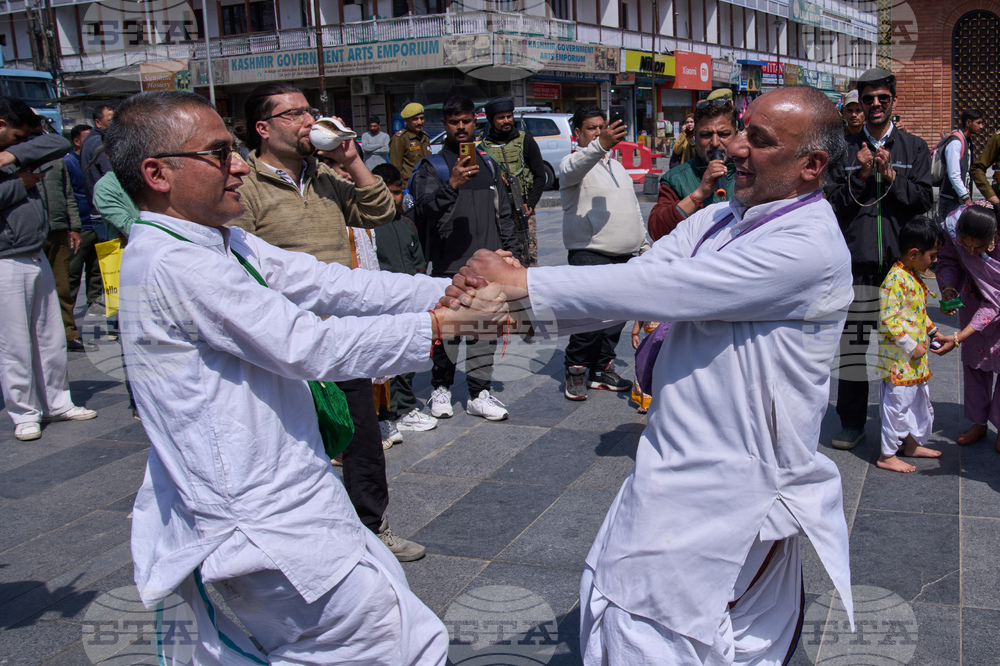 India Kashmir Hindu Festival