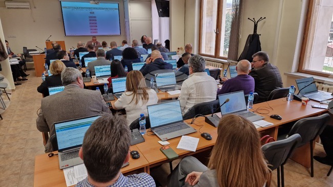 Общинският съвет в Горна Оряховица реши празникът на града - 29 май, да бъде обявен за неприсъствен ден за администрацията и училищата