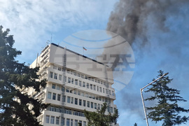 Разград - пожар - покрив - Община