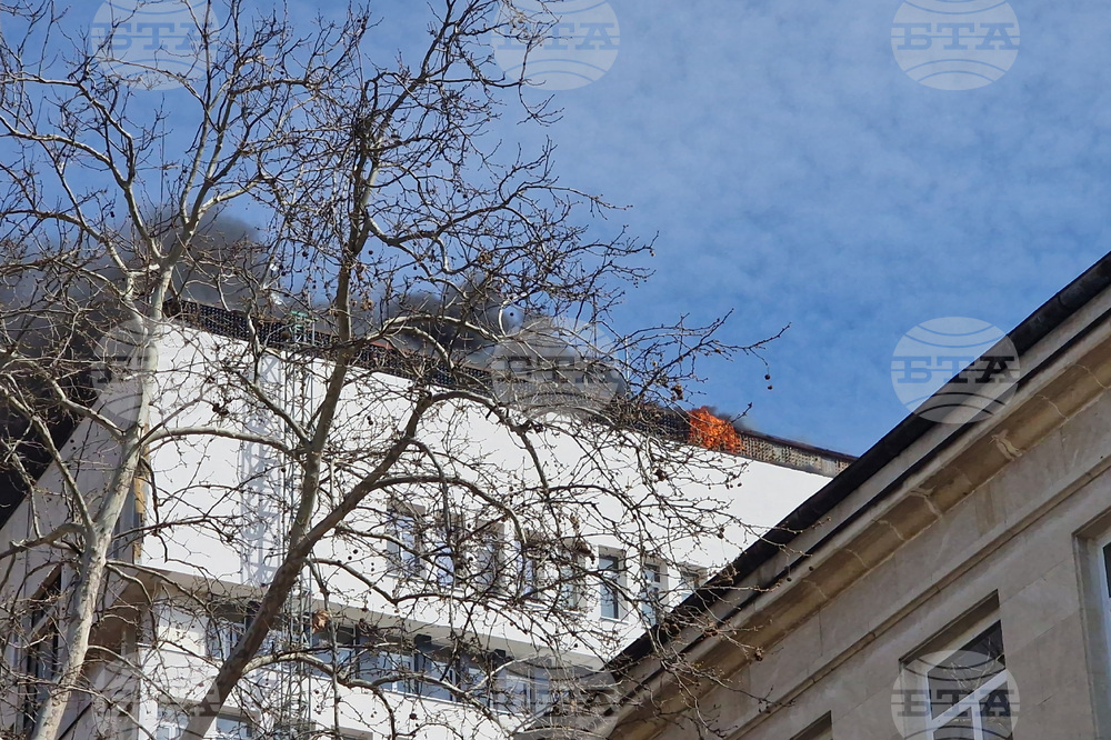 Разград - пожар - покрив - Община