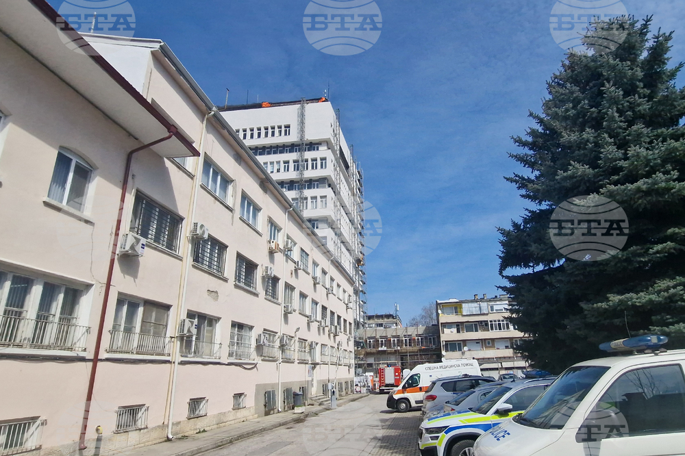 Разград - пожар - покрив - Община