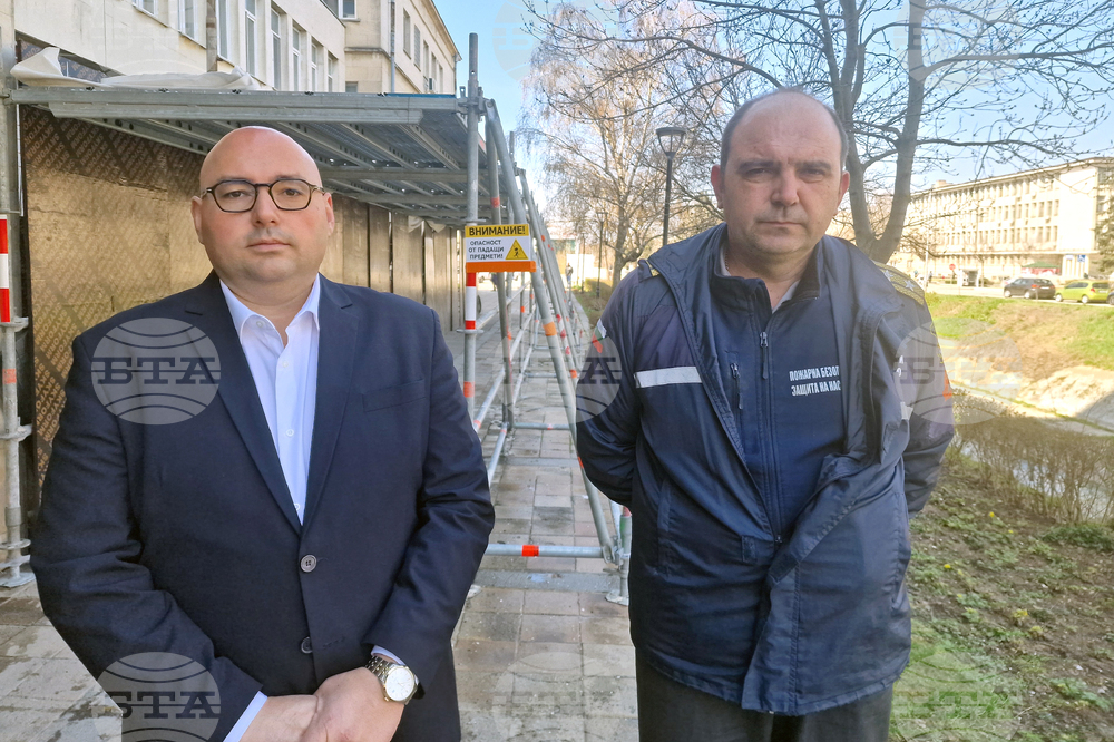 Разград - пожар - покрив - Община