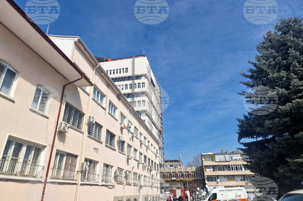 Разград - пожар - покрив - Община