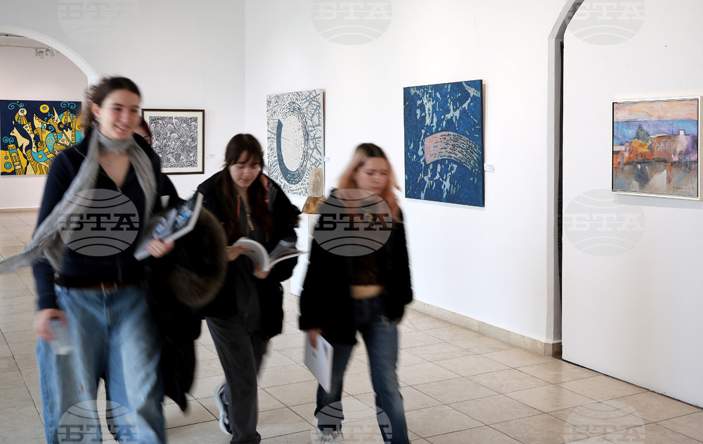 Варна - Градска художествена галерия - изложба на „Ателие 13“