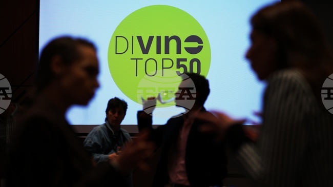 Вино от сорта Ризлинг на винарна „Салла естейт“ беше отличено за най-доброто за 2025 г. в класацията DiVino TOP 50 