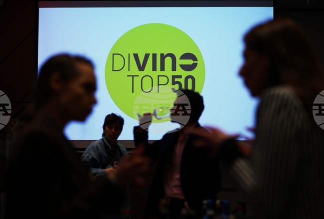 Вино от сорта Ризлинг на винарна „Салла естейт“ беше отличено за най-доброто за 2025 г. в класацията DiVino TOP 50 