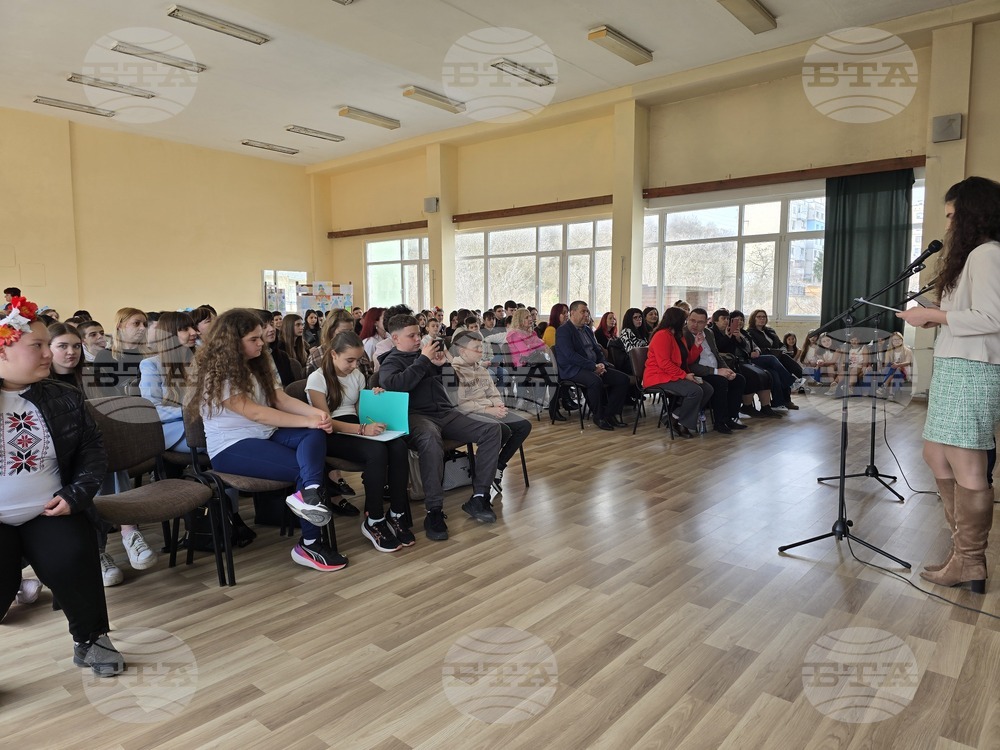 Свищов - средно училище „Цветан Радославов“ - STEM урок