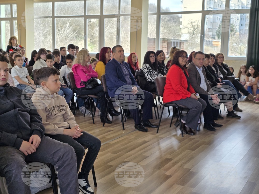 Свищов - средно училище „Цветан Радославов“ - STEM урок