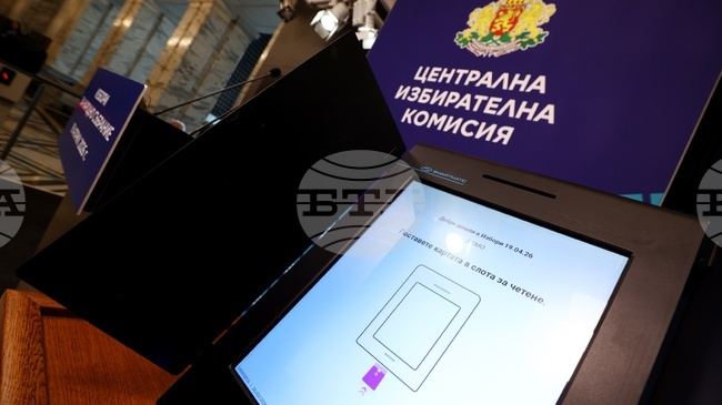 В 9354 избирателни секции в страната ще има възможност за гласуване с машини, а в 2641 – само с хартиени бюлетини