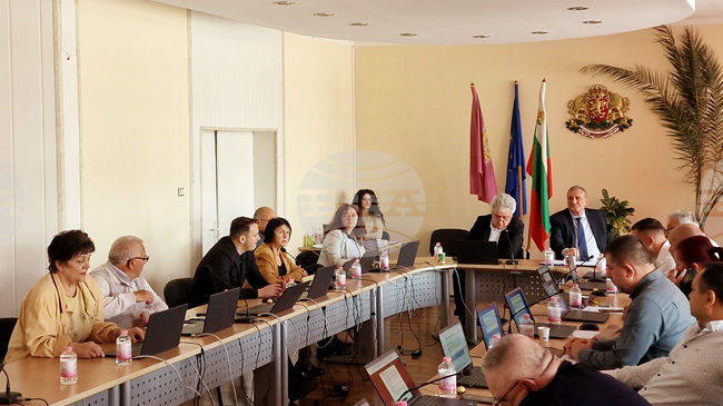 Общинският съвет в Попово прие индикативен разчет за капиталови разходи на Общината за 2026 г. до приемане на годишния бюджет