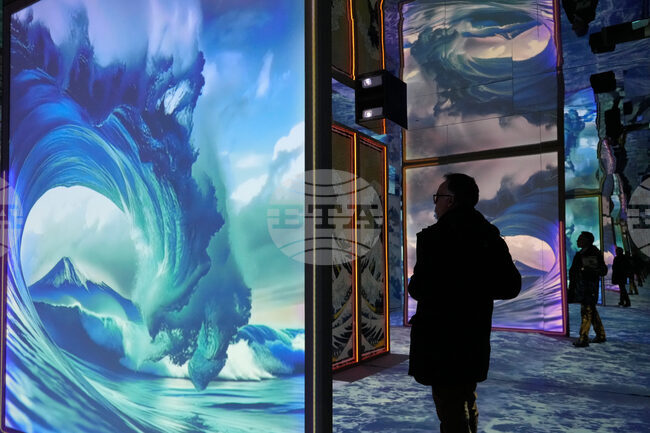 Italy Japan Art Hokusai Exhibit