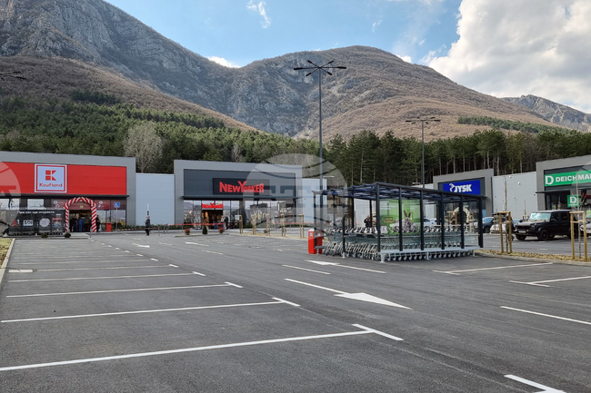 Книги срещу пластмаса ще получават гражданите в "Кауфланд" - Холидей парк във Враца тази събота