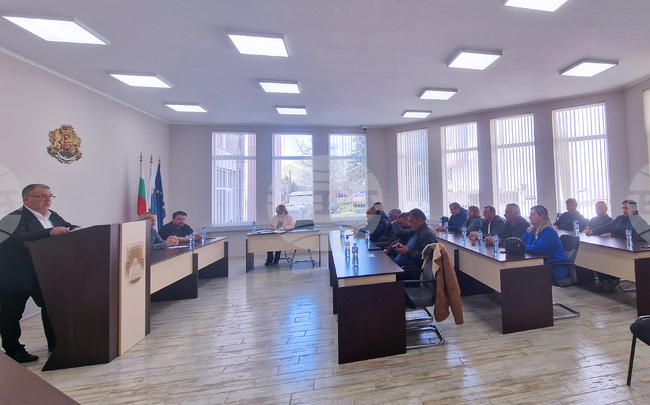 Общинският съвет в Завет одобри отдаването на маломерни земи под наем за стопанската 2026/2027 г.
