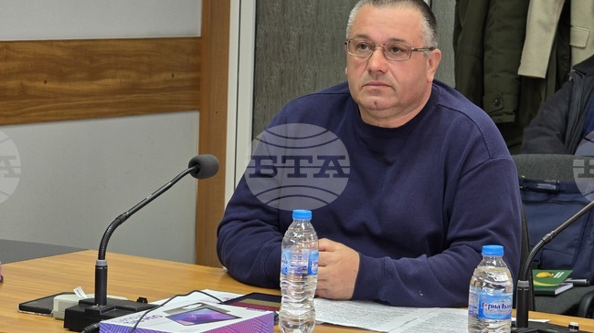Един от зам.-председателите на Общинския съвет в Ловеч напусна поста