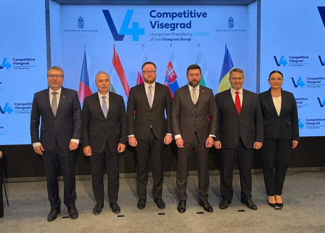 Министър Христанов: Земеделието не е място за партизански битки