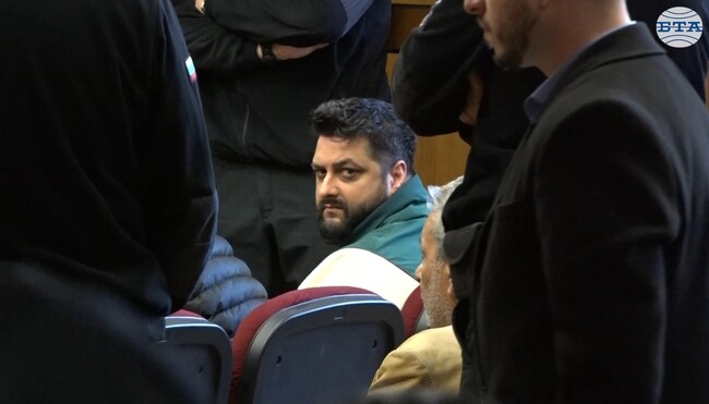 Съдът остави в ареста петимата задържани за разпространение на фалшиви пари