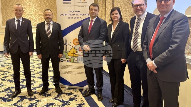 Близо 1,7 млрд. евро са договорени за модернизиране на България по Програма „Развитие на регионите“, съобщи служебният регионален министър