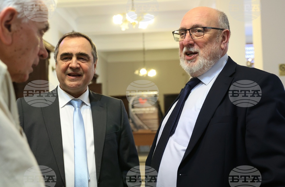 Национално издателство „Аз-буки" - „Стопанска история на българите в Османската империя" - книга