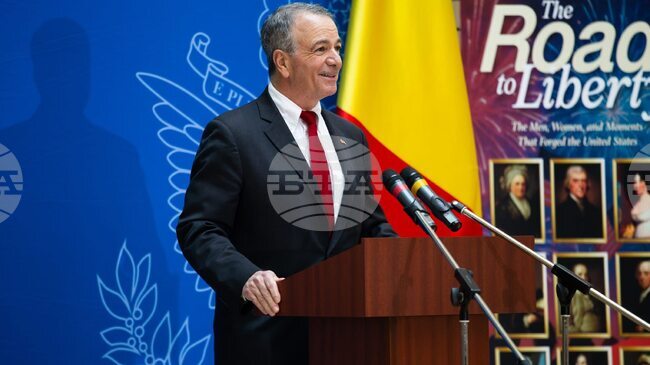 Аджерпрес: Изложбата „Музей на основателите“ беше открита в Националната библиотека на Румъния в присъствието на посланика на САЩ