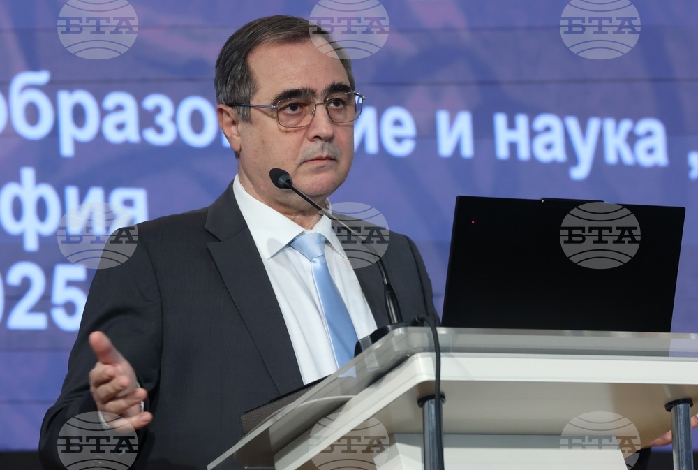 Национално издателство „Аз-буки" - „Стопанска история на българите в Османската империя" - книга