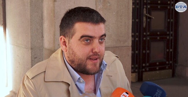 Необходими са мерки, които да гарантират, че хората няма да губят покупателна способност, заяви Любослав Костов от КНСБ