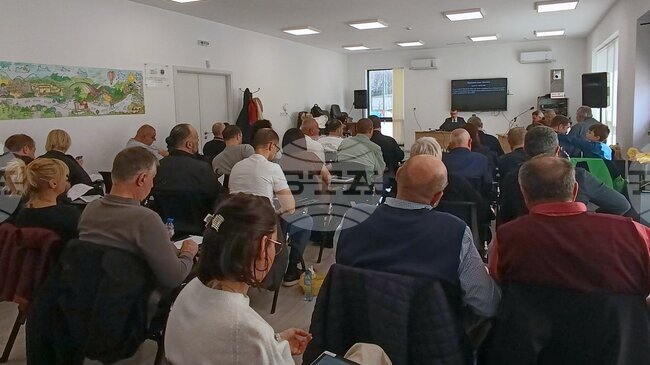 Общинският съвет в Монтана реши Общината да кандидатства по програмата за финансиране на младежките центрове и одобри списъка на общинските жилища