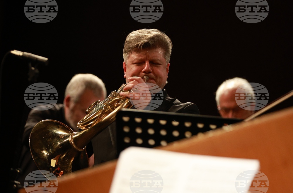 Русе - „Мартенски музикални дни“ - проект „270 години от рождението на В. А. Моцарт“ - ансамбъл „Софийски солисти“