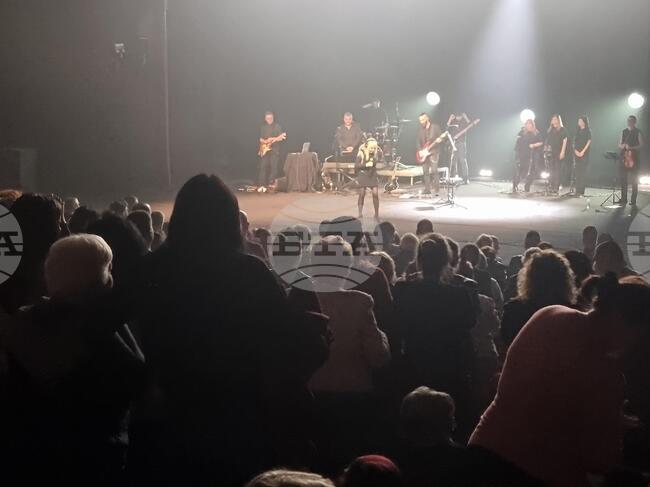 Кюстендил пя заедно с Лили Иванова на втория концерт от националното ѝ турне 