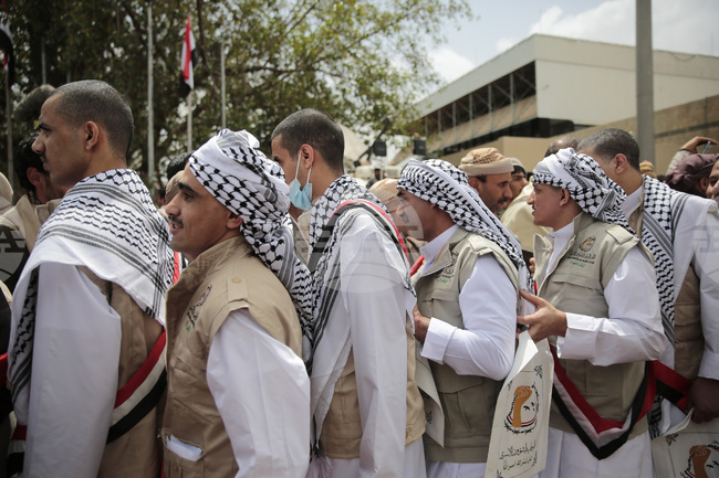 Бунтовниците хуси и йеменското правителство ще разменят общо близо 3000 военнопленници