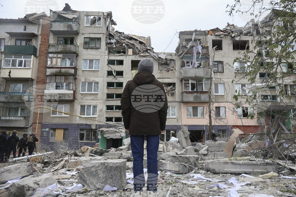 Най-малко един човек бе ранен при руска атака с дронове срещу източния украински град Славянск, съобщиха местните власти 