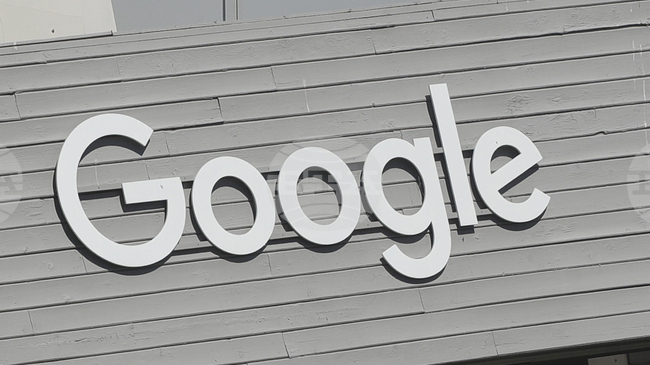 ЕК разследва "Гугъл" за използването на потребителско съдържание за развитието на изкуствен интелект