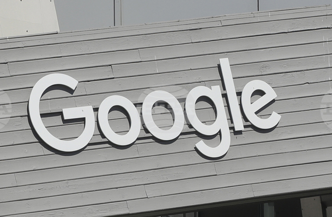 ЕК разследва "Гугъл" за използването на потребителско съдържание за развитието на изкуствен интелект