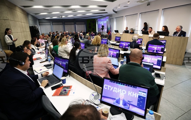 Over 50% of Bulgarians Fear Losing Their Job Over AI