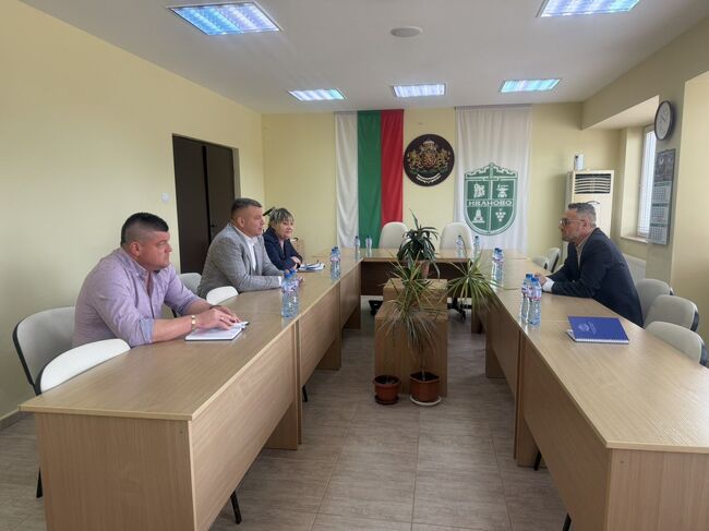 Областният управител на Русе Орлин Пенков започна срещи с кметовете на общините от региона