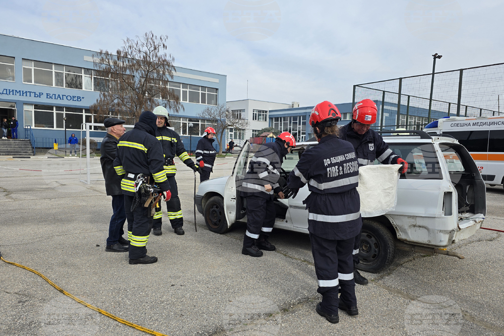 Свищов - учебна евакуация - демонстрация