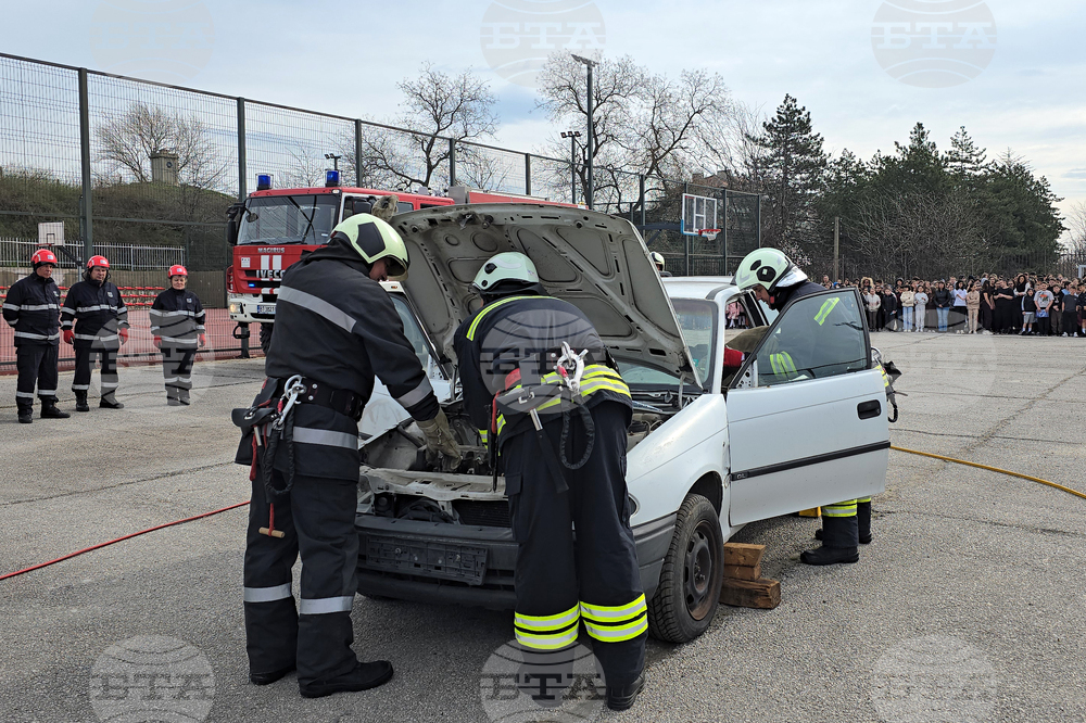 Свищов - учебна евакуация - демонстрация