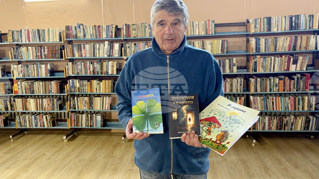 лиансът на самоковските писатели издаде три нови книги, съобщи председателят му Христо Христов