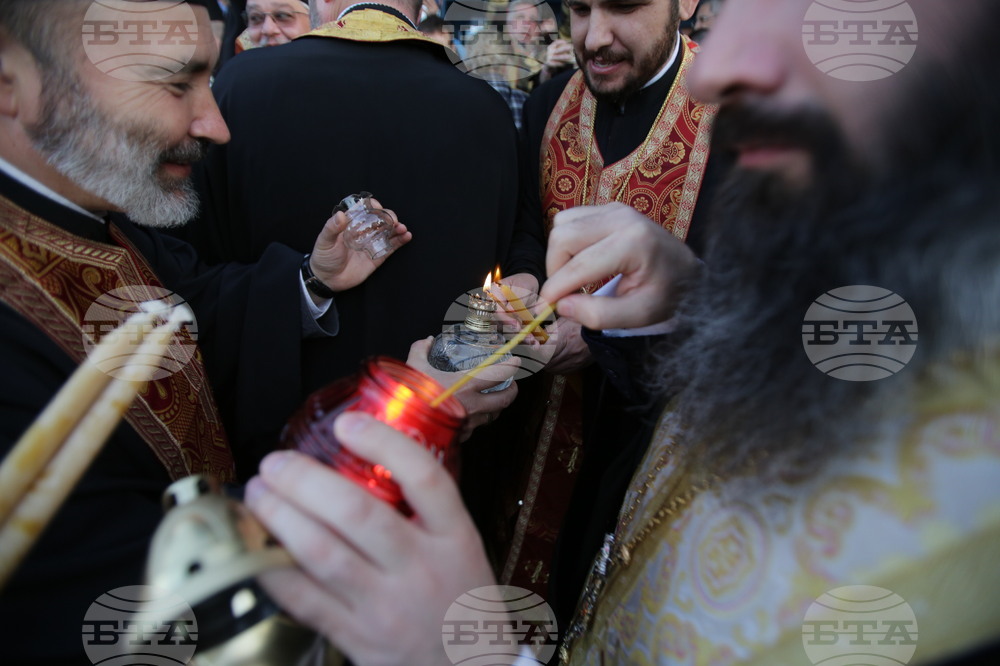 Благодатен огън - посрещане